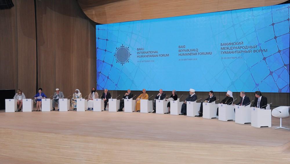 Fifth Baku International Humanitarian Forum continues with plenary session