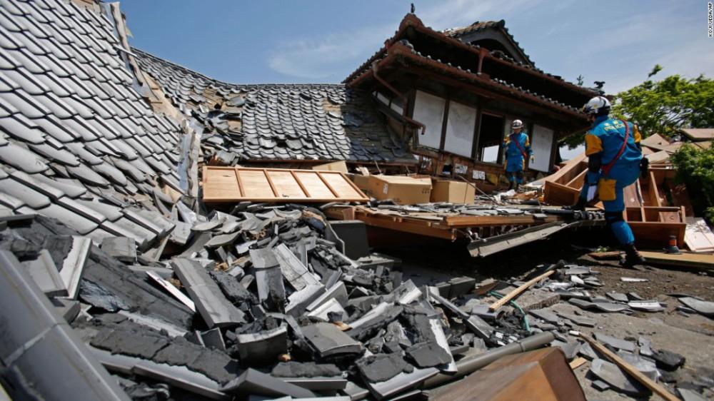 Earthquake hits Japan`s Tottori Prefecture