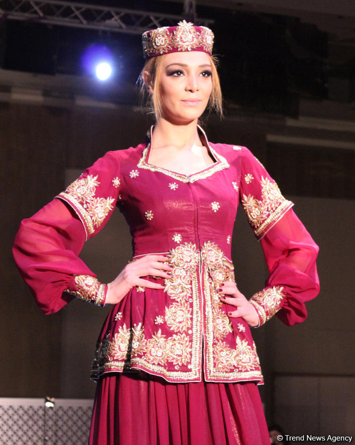 Baku hosts show of Turkic states' national clothes [PHOTO]