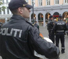 Oslo police detonate 'bomb-like device', suspect in custody