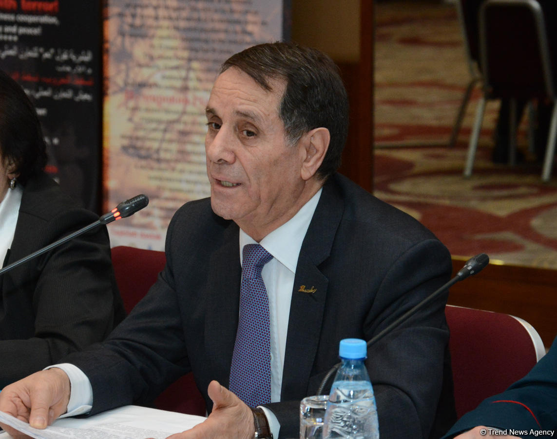 Novruz Mammadov talks problem of refugees in Azerbaijan