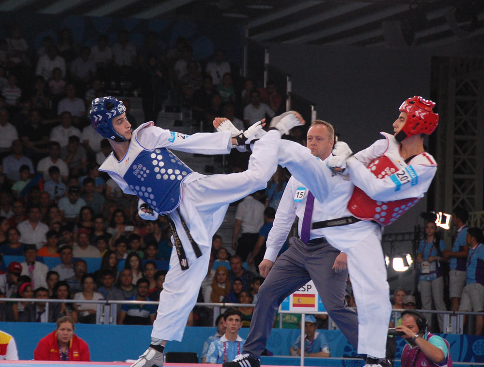 Azerbaijani taekwondo fighter in semifinals of Baku 2017