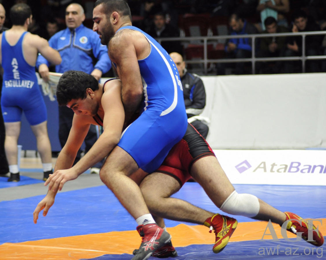 Azerbaijan’s Huseynov enters wrestling finals of Baku 2017