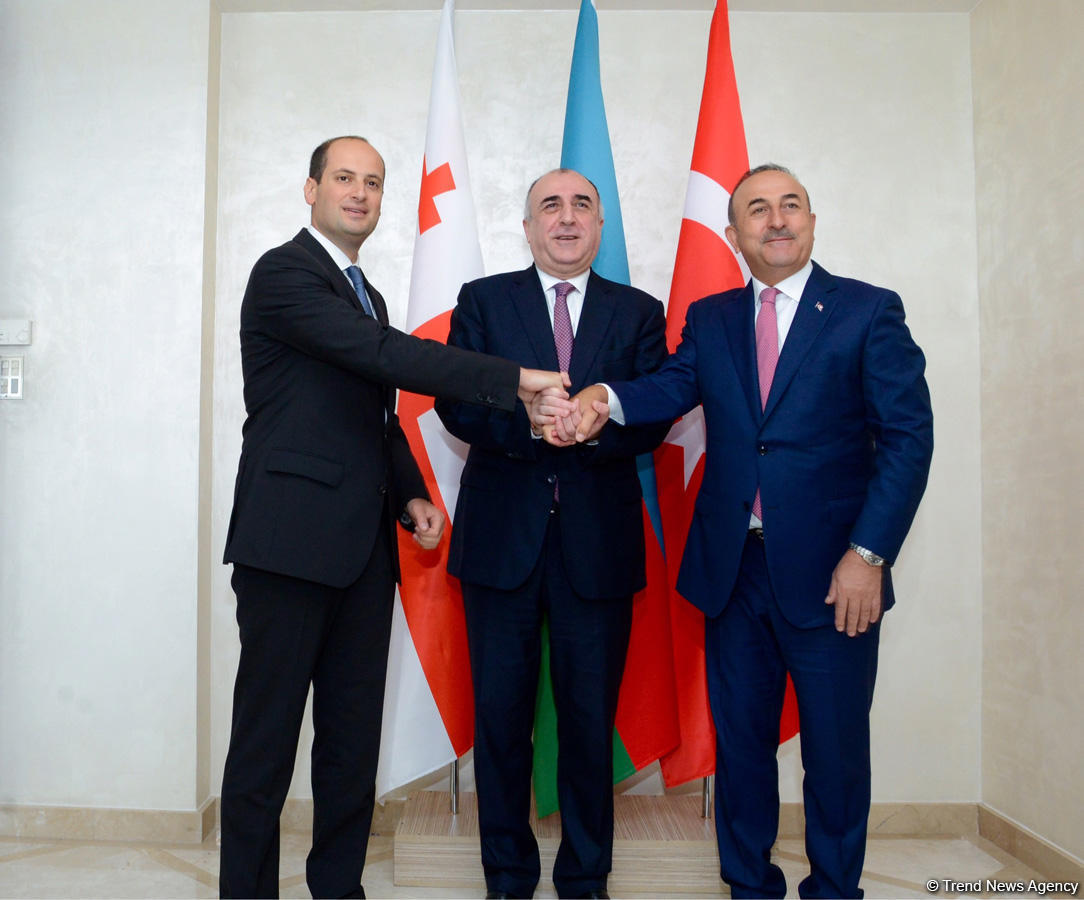 Azerbaijani, Turkish, Georgian FMs hold bilateral meetings prior to trilateral event [PHOTO]