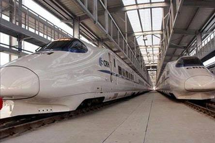 Turkish ministry talks production of 1st domestically-made locomotive