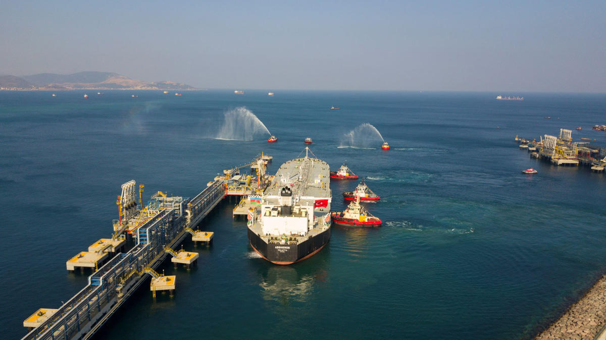 STAR refinery receives first batch of Azerbaijani oil