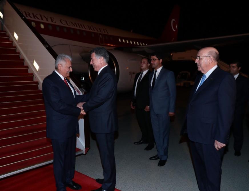 Turkish parliament speaker arrives in Azerbaijan [PHOTO]