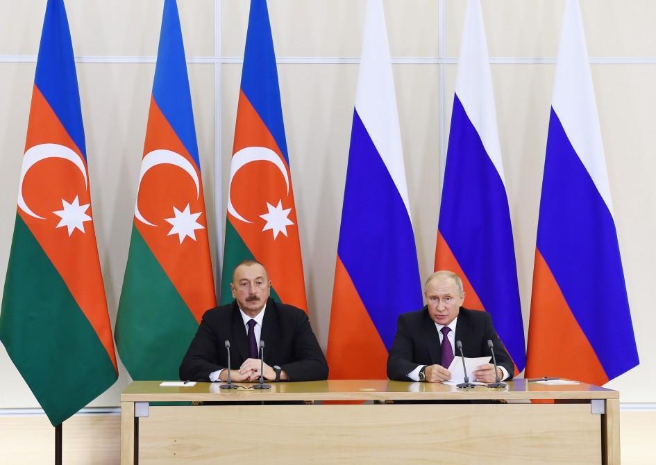 Presidents Of Azerbaijan Russia Make Press Statements [photo]