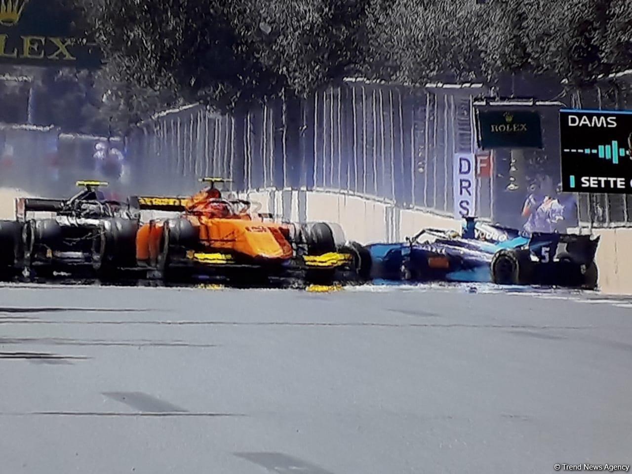 3 pilots of F2™ stop race due to accident at Formula 1 SOCAR Azerbaijan Grand Prix 2019 [PHOTO]