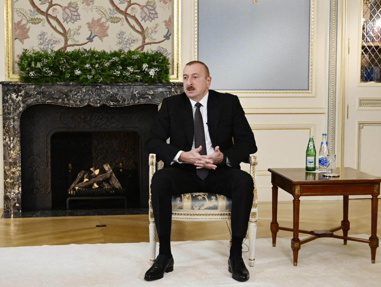 President Ilham Aliyev talks 2019 year-end results in interview with local journalists [PHOTO/VIDEO]