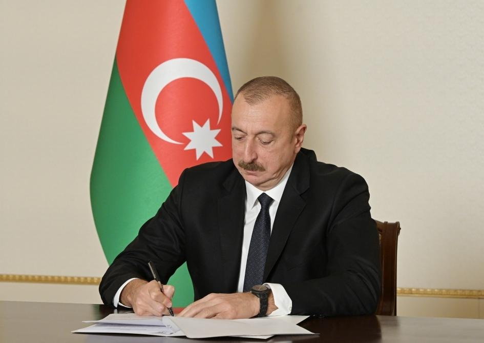 Azerbaijani president hails trilateral Nagorno-Karabakh peace deal as historic [PHOTO]