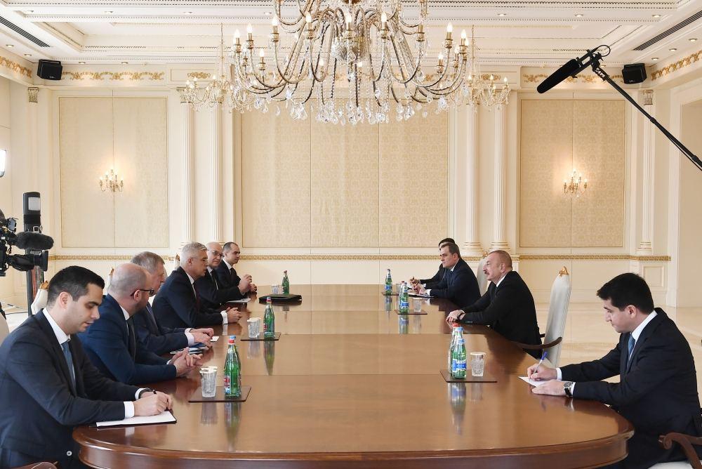 Azerbaijani president receives delegation led by Slovakia's FM