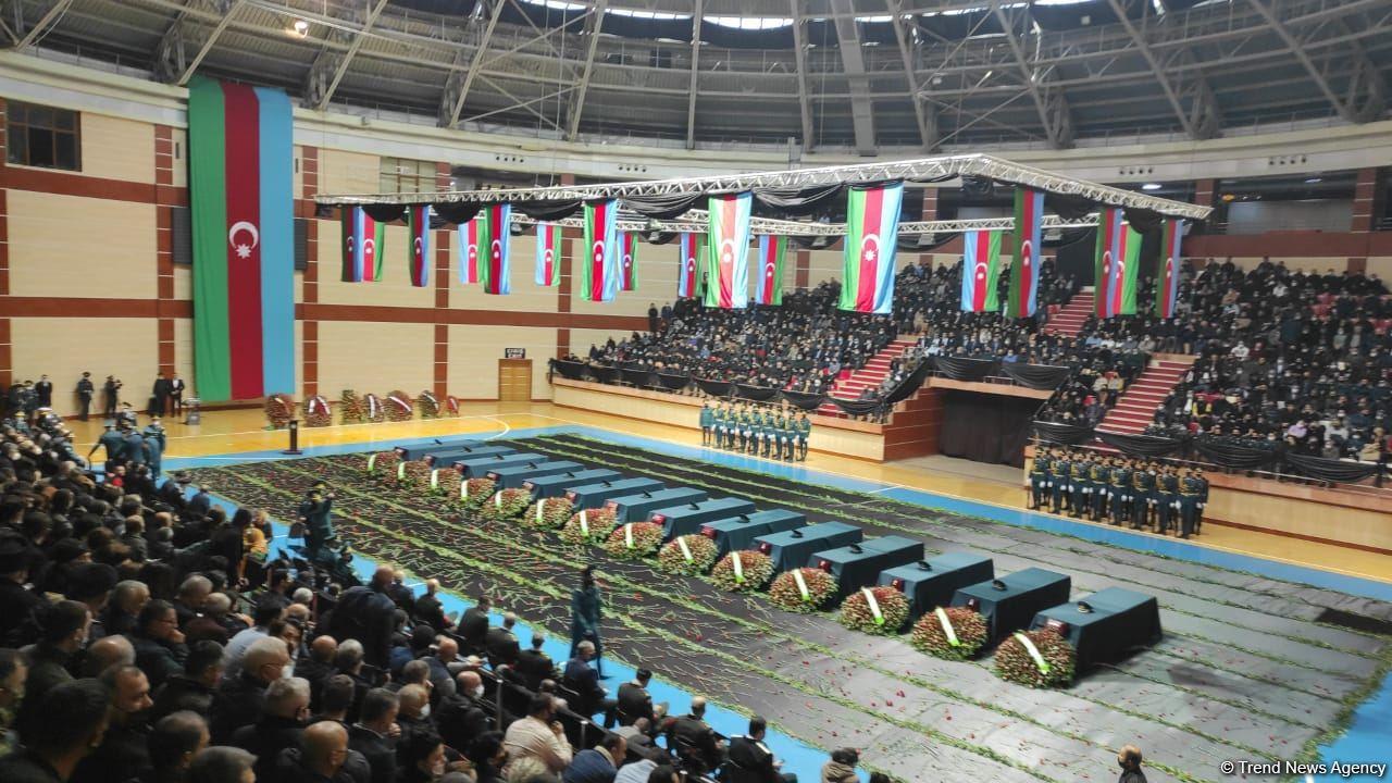 Azerbaijan holds farewell ceremony for helicopter crash victims [PHOTO/VIDEO]