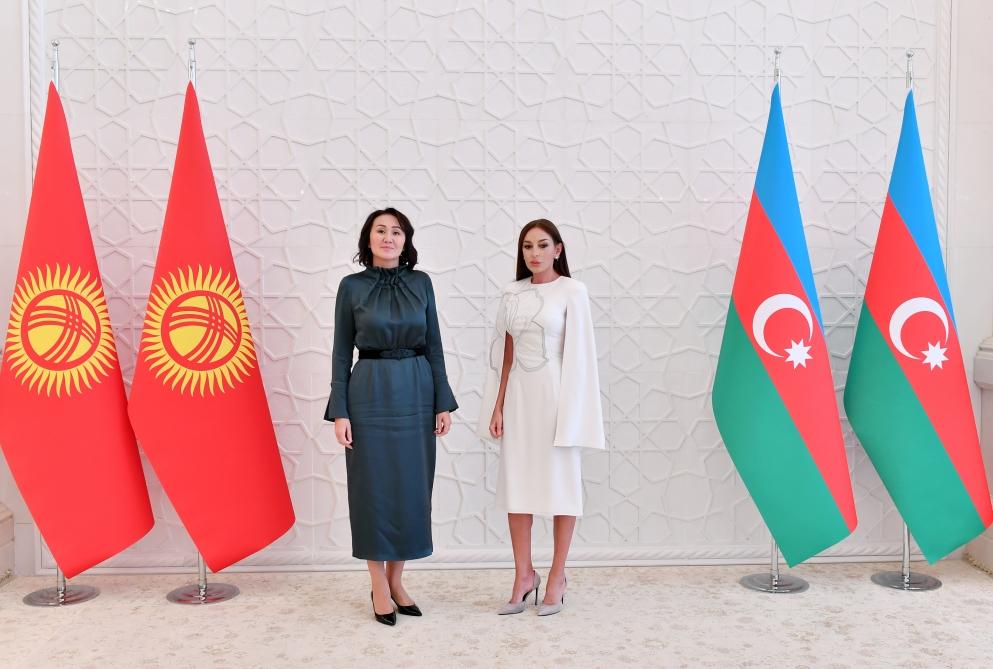 Azerbaijani, Kyrgyz first ladies meet [PHOTO/VIDEO]