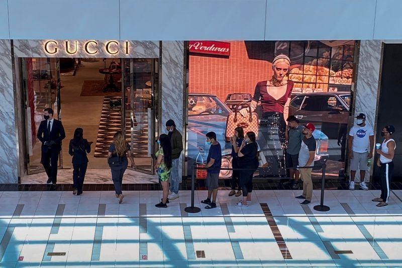 Gucci to start accepting crypto in stores