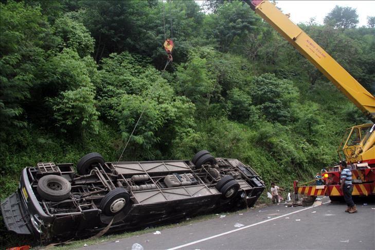 At least 5 killed in bus crash in western Bolivia