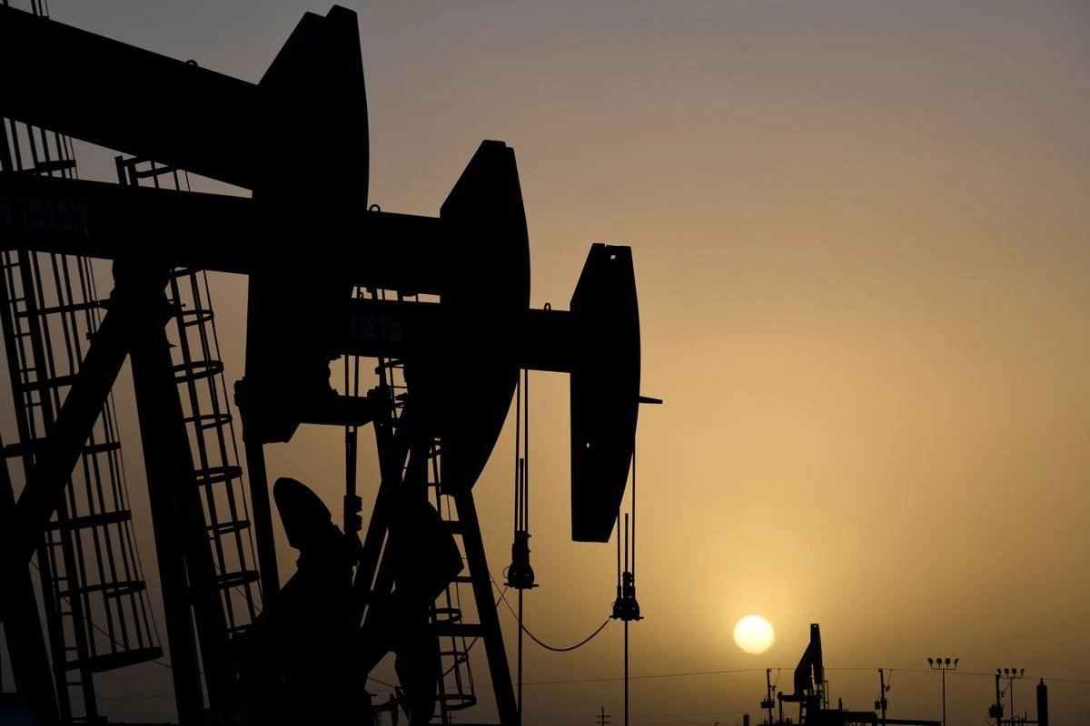 Oil prices move higher on tight supplies, firm demand outlook