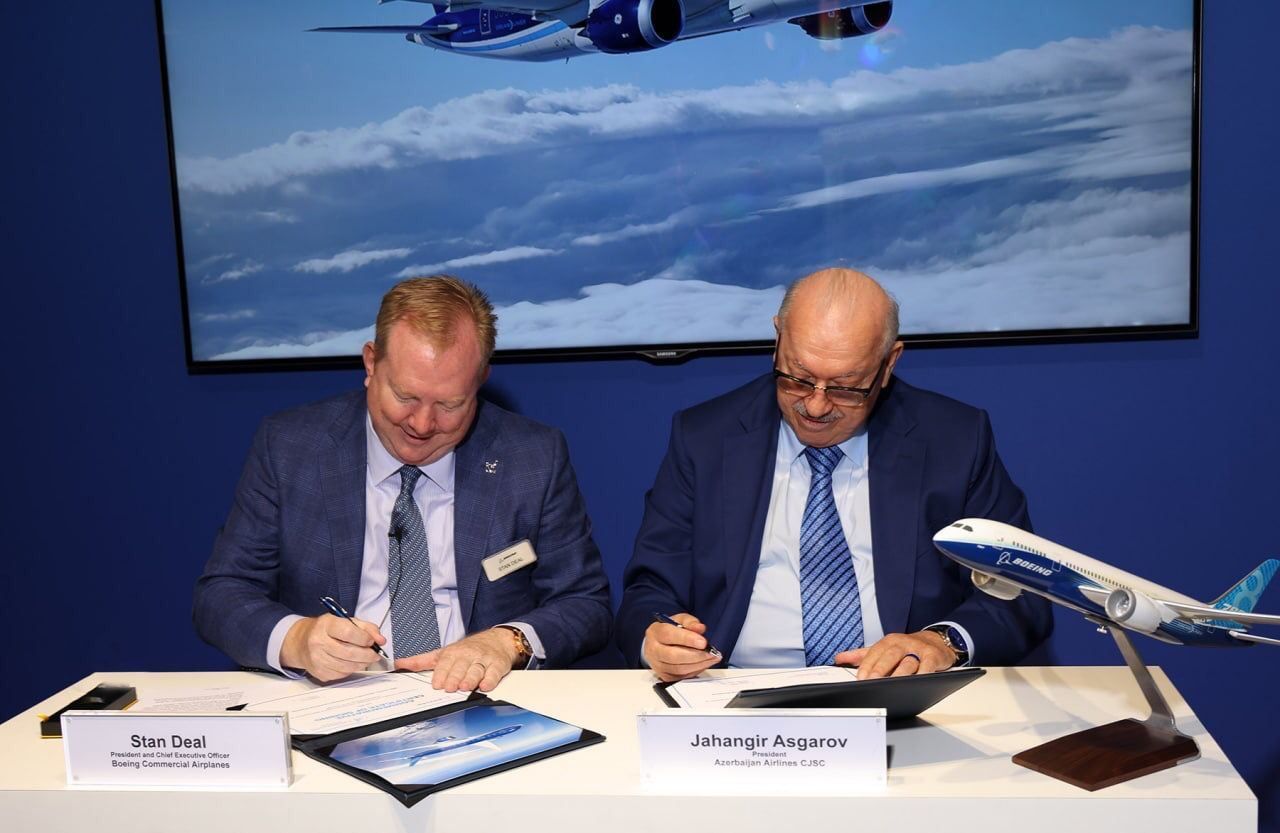 AZAL to replenish its fleet with new Boeing 787 Dreamliners [PHOTO]