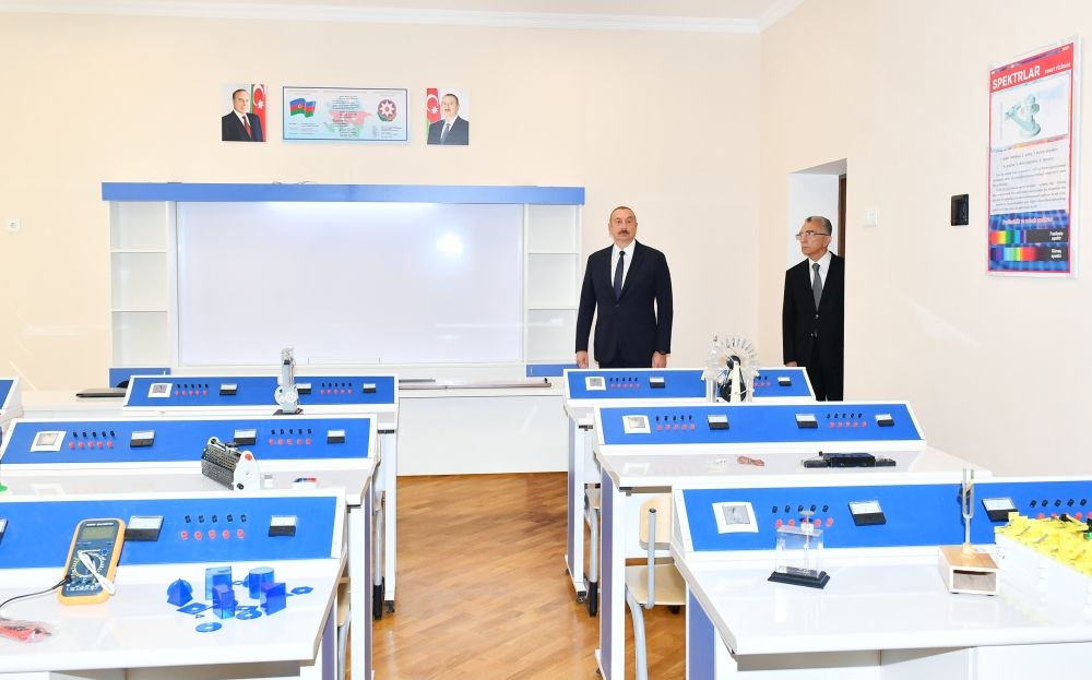 Azerbaijani president views conditions at secondary school No 35 with new block in Baku's Nasimi district [PHOTO/VIDEO]