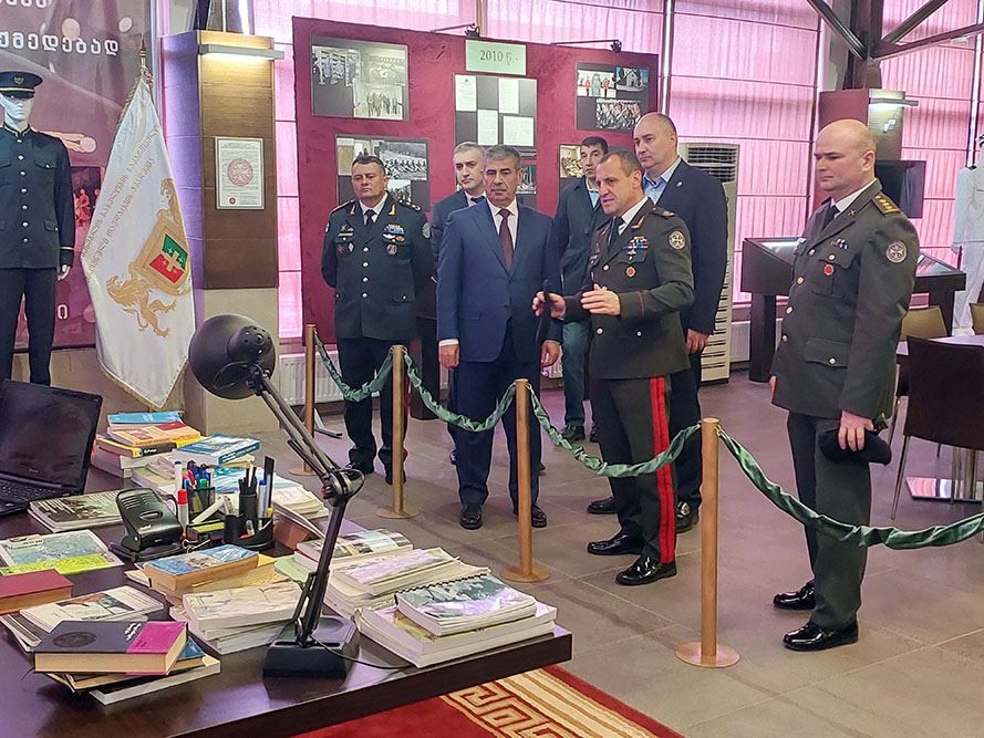 Azerbaijani Defense Minister visits Georgia's National Defense Academy [PHOTO]