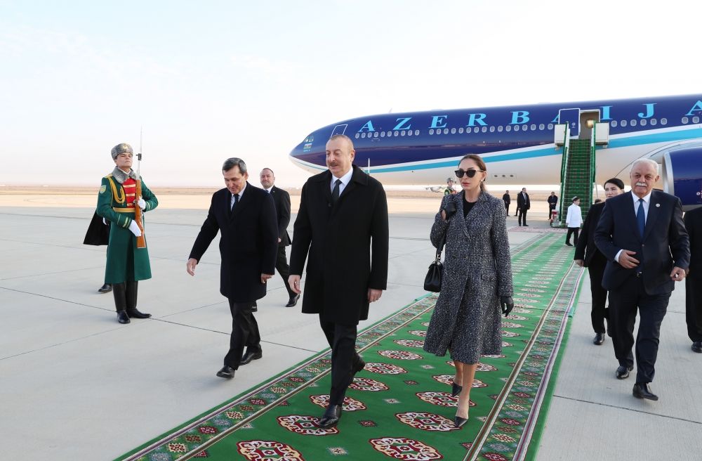 President Ilham Aliyev, First Lady Mehriban Aliyeva arrive in Turkmenistan on visit [PHOTO/VIDEO]