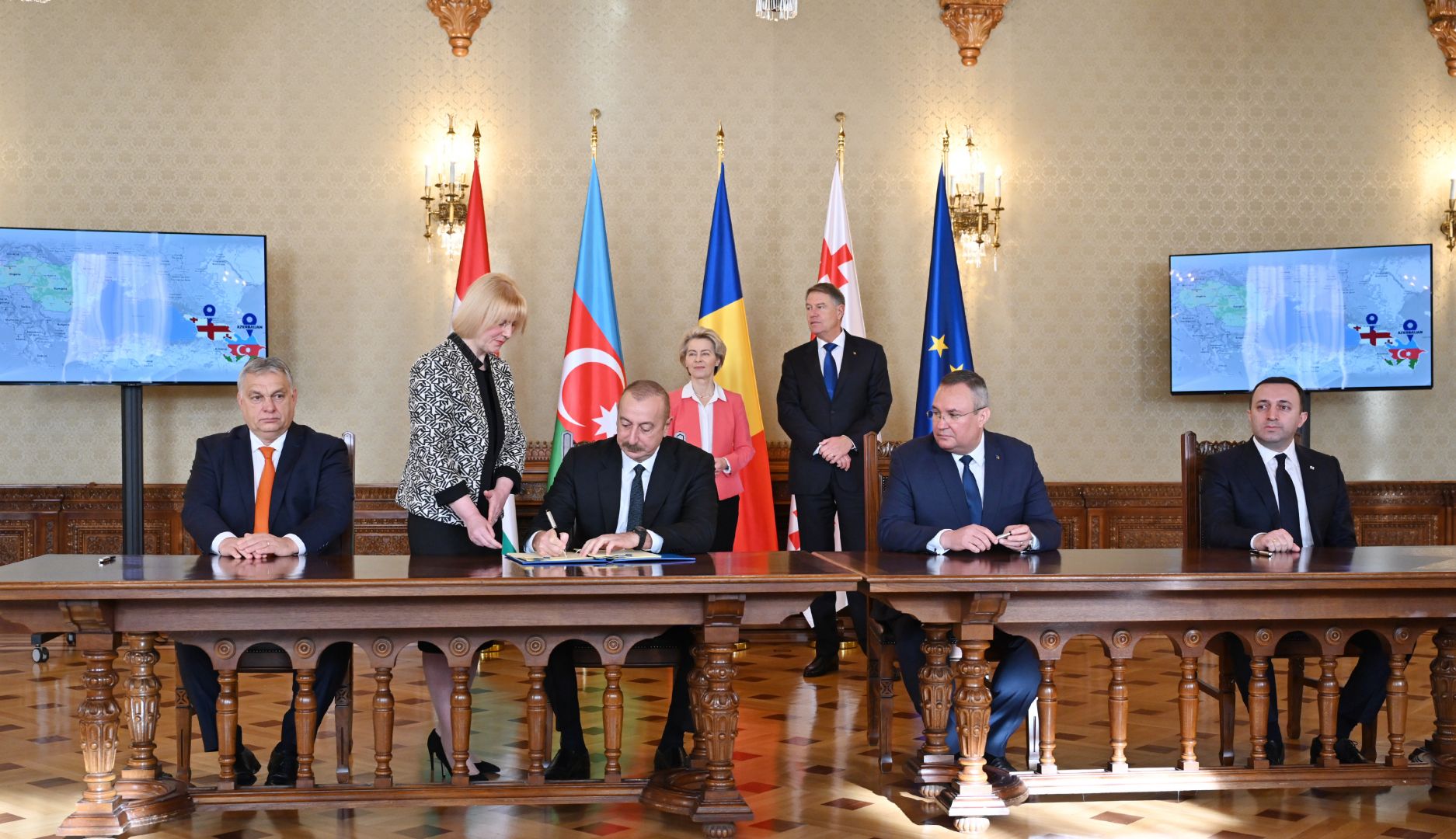 Azerbaijan, Georgia, Romania, Hungary ink agreement on strategic partnership in green energy