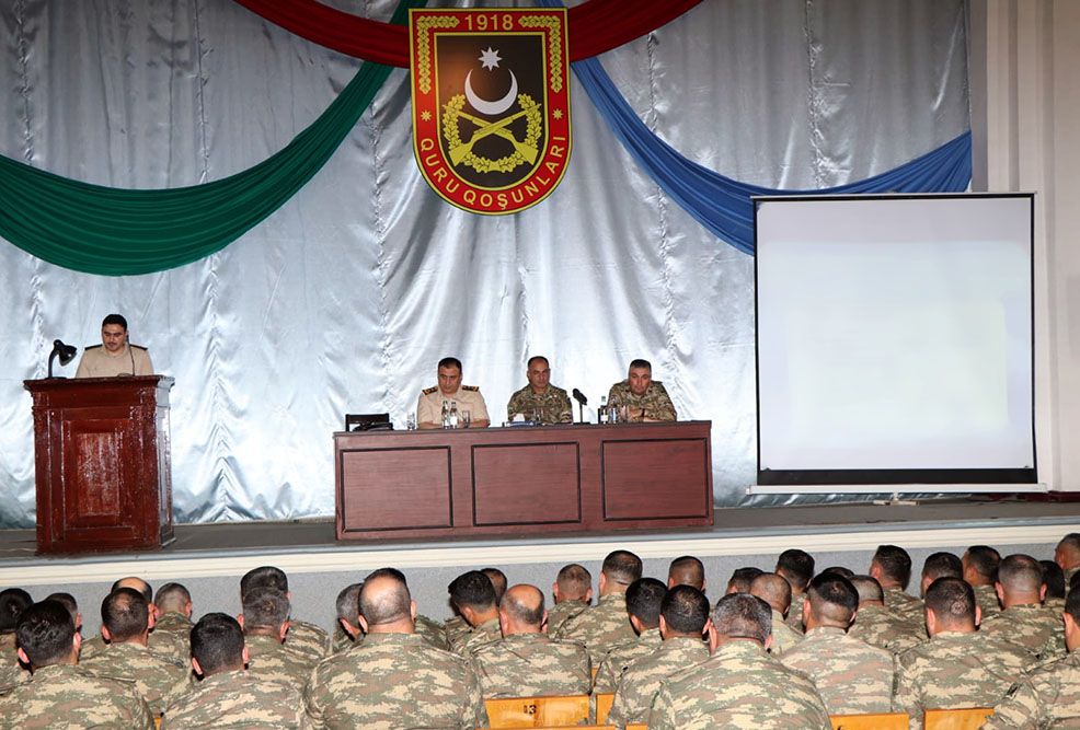 Sessions with officers and psychologists for ideological work and moral-psychological support were held in the Land Forces