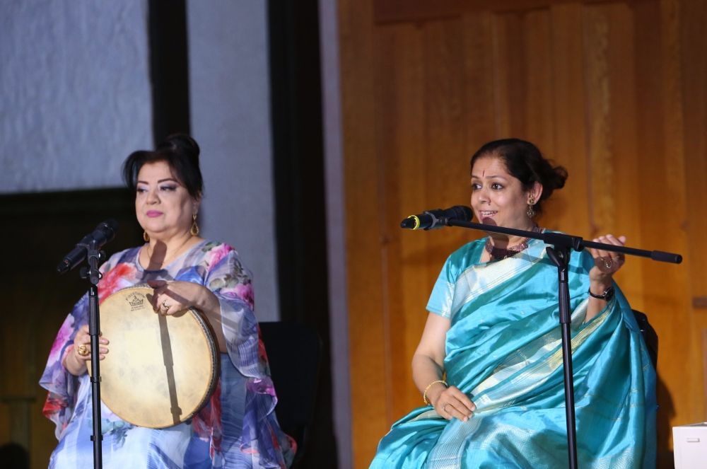 Azerbaijani, Indian musicians dazzle at Int'l World of Mugham Festival ...