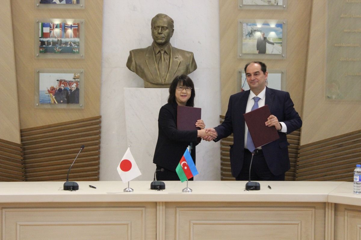 Baku, Tokyo sign MoU on renewable energy