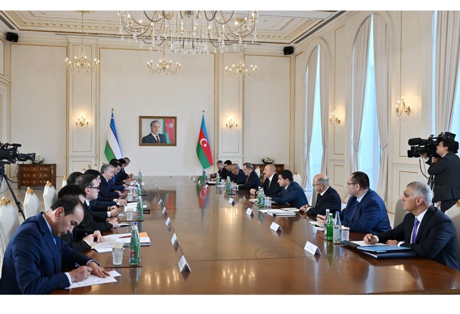 Expanded meeting of Presidents of Azerbaijan & Uzbekistan started [VIDEO]