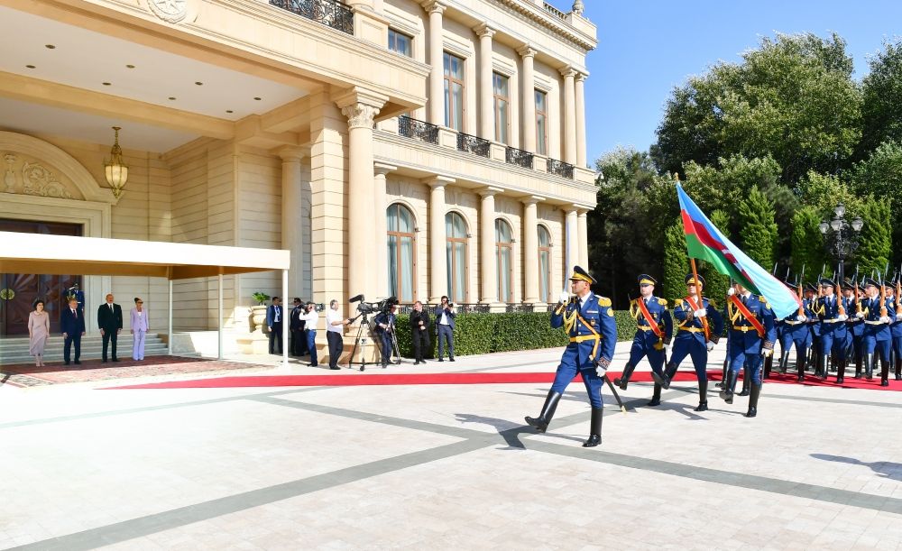 Official Welcome Ceremony Held For President Of Uzbekistan [PHOTOS/VIDEO]