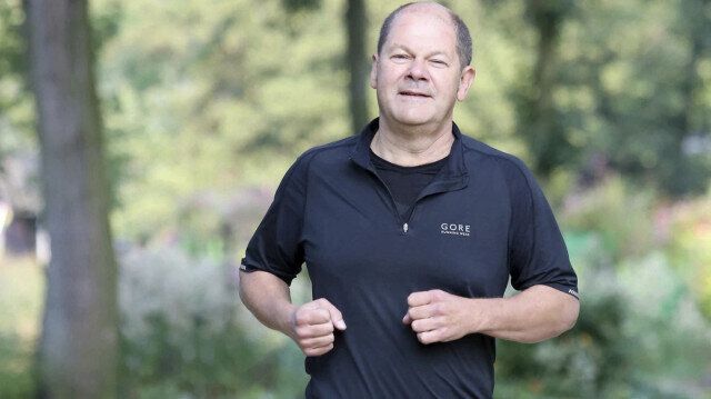 Germany's chancellor injured while jogging