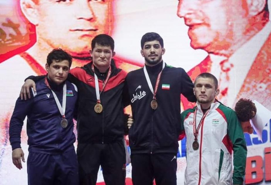 Azerbaijani wrestler wins silver medal in Turkiye