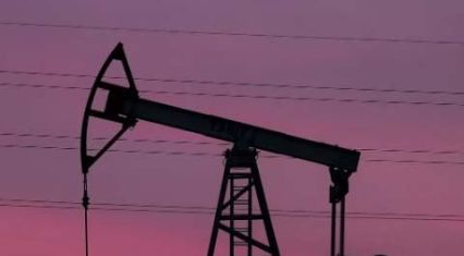 Global oil prices climb while Azeri Light experiences slight drop