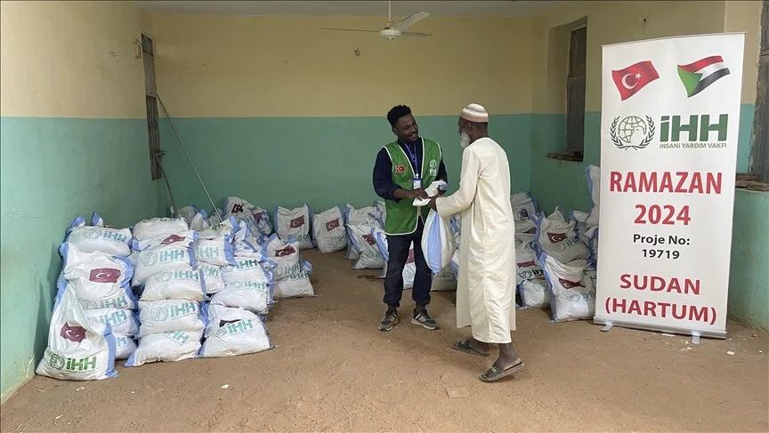 Turkish charity provides aid to Sudanese in conflict zones amid ongoing violence