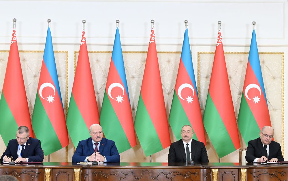 Azerbaijan and Belarus sign documents [PHOTOS]