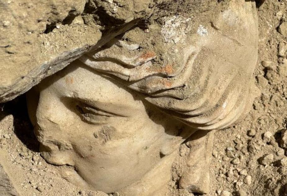 Turkish archaeologists discover head of statue of goddess Gigaea