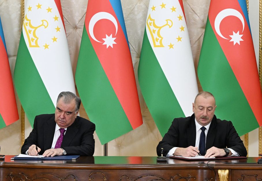 Azerbaijan and Tajikistan sign documents [PHOTOS/VIDEO]