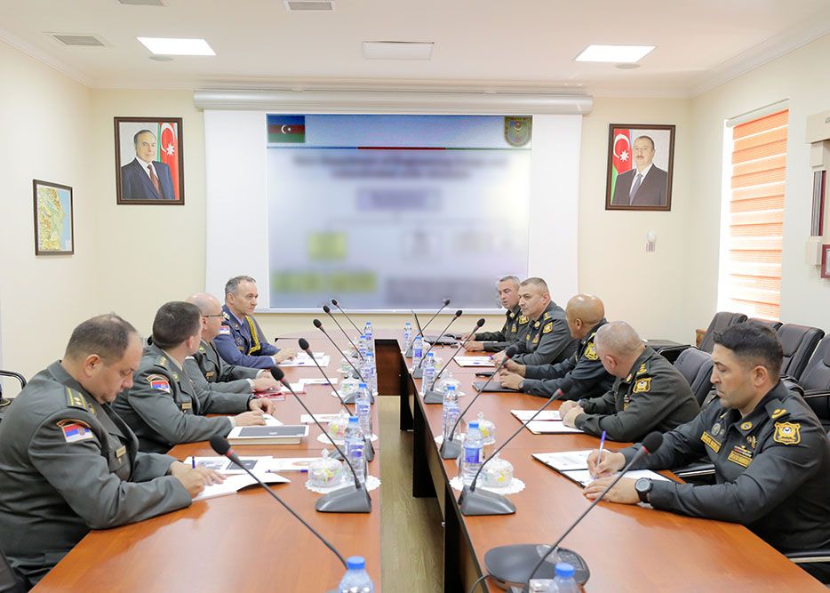 Delegations of defense ministries of Azerbaijan, Serbia hold working meeting [PHOTOS]