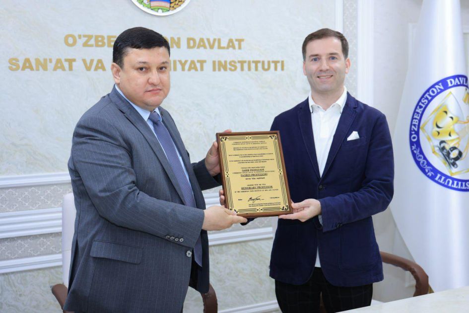 Uzbekistan awards director of International Mugham Center [PHOTOS]