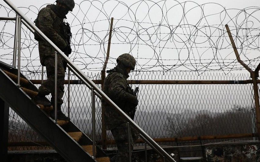 South Korean military opens fire towards North Korean soldiers who crossed border