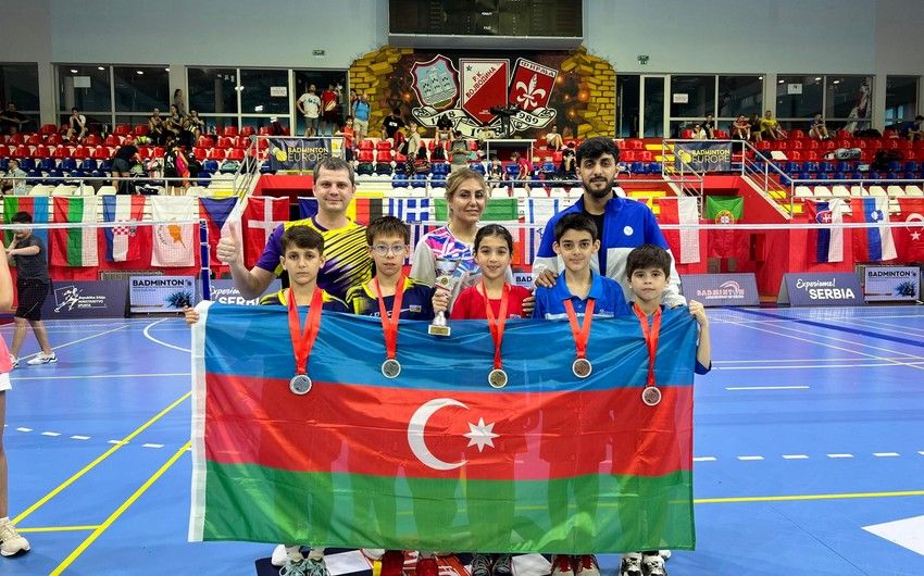 Azerbaijani badminton players win medals at international competition in Serbia [PHOTO]