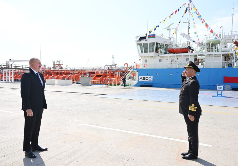 President Ilham Aliyev participates in ceremony to commission "Zangilan" tanker [PHOTOS/VIDEO]