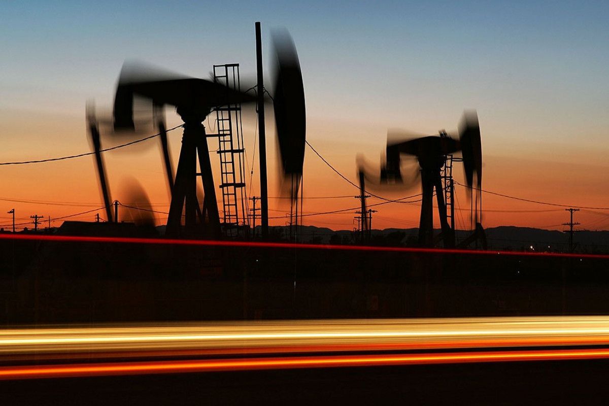 Azerbaijani oil prices down on world market