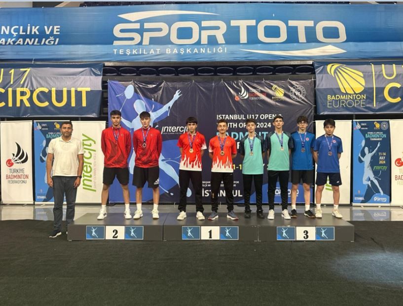 Junior badminton players claim bronze medals at Istanbul Youth Open 2024 [PHOTOS]