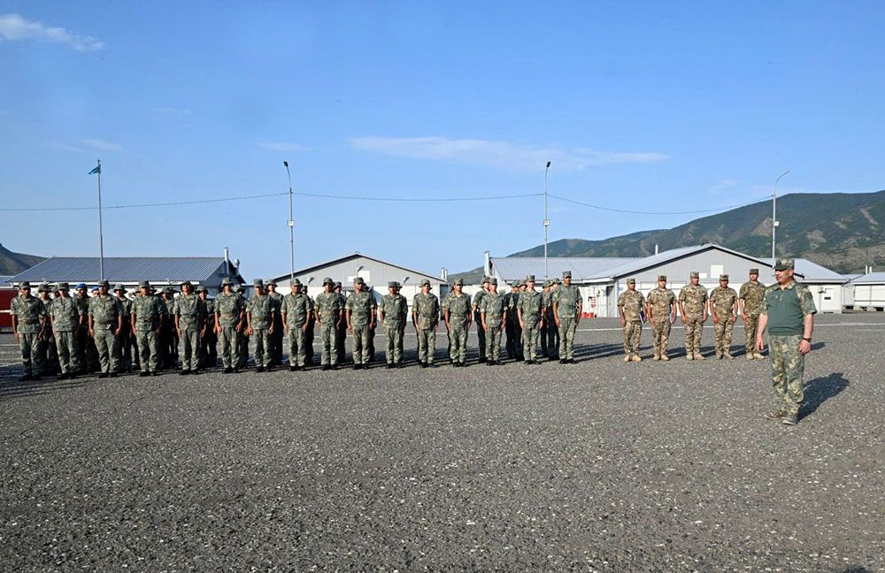Azerbaijan Defence Minister meets with military personnel serving in liberated territories