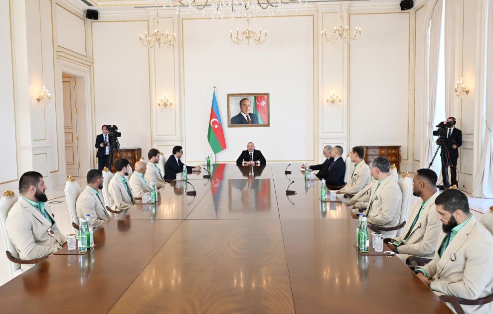 President Ilham Aliyev receives Azerbaijani athletes who won medals at Paris Summer Olympic Games and their coaches [PHOTOS/VIDEO]