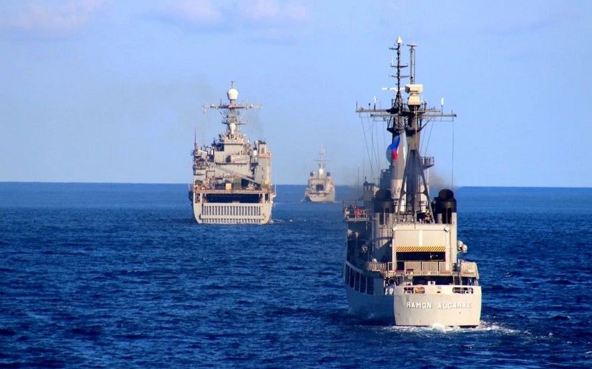 U.S. and French Navies conducted joint exercises in Philippine Sea