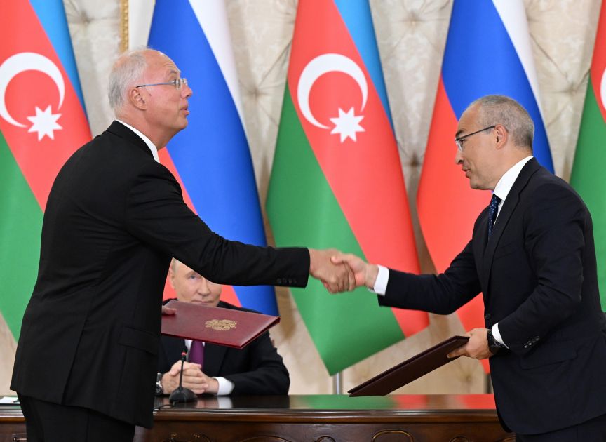 Azerbaijan and Russia exchange signed documents [PHOTOS/VIDEO]