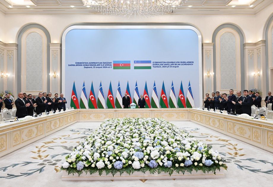 Presidents of Azerbaijan and Uzbekistan hold meeting in Tashkent with representatives from business communities [PHOTOS/VIDEO]